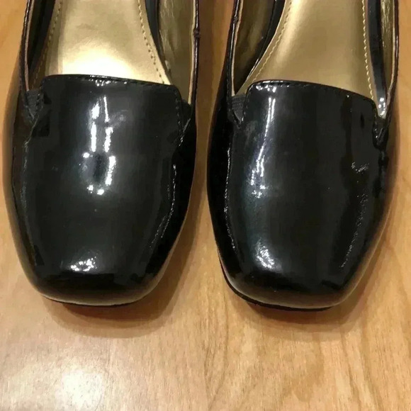 Circa Joan & David Luxe black patent leather pumps.  Size 8M - Picture 3 of 12